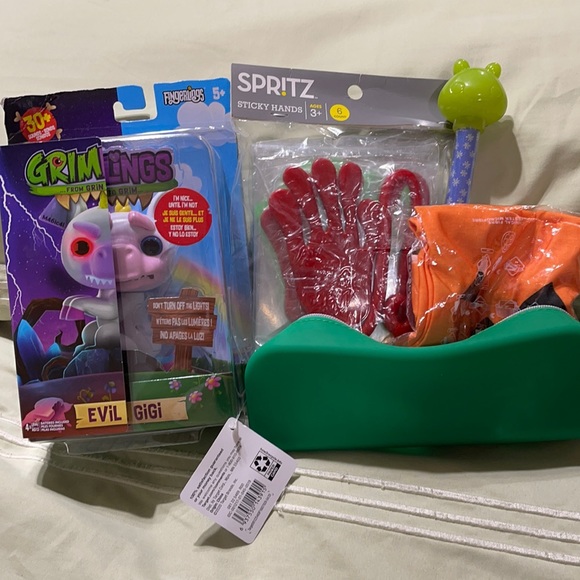 Kids Fun Bundle - Picture 2 of 14